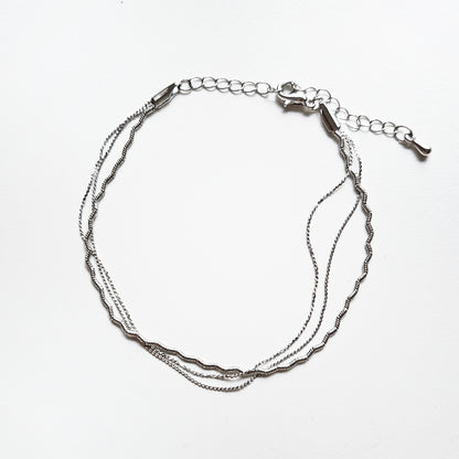 Dainty Triple Twist Bracelet