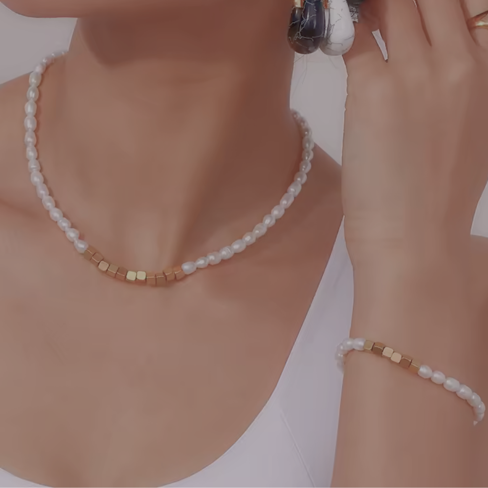 Pearl Choker with Gold beads