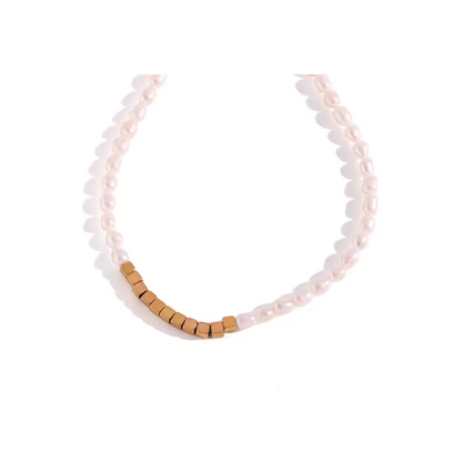 Pearl Choker with Gold beads