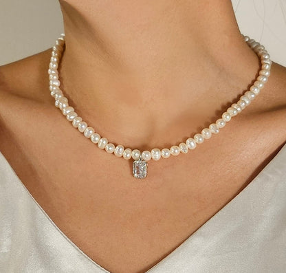 Pearl Choker with Square Pendant