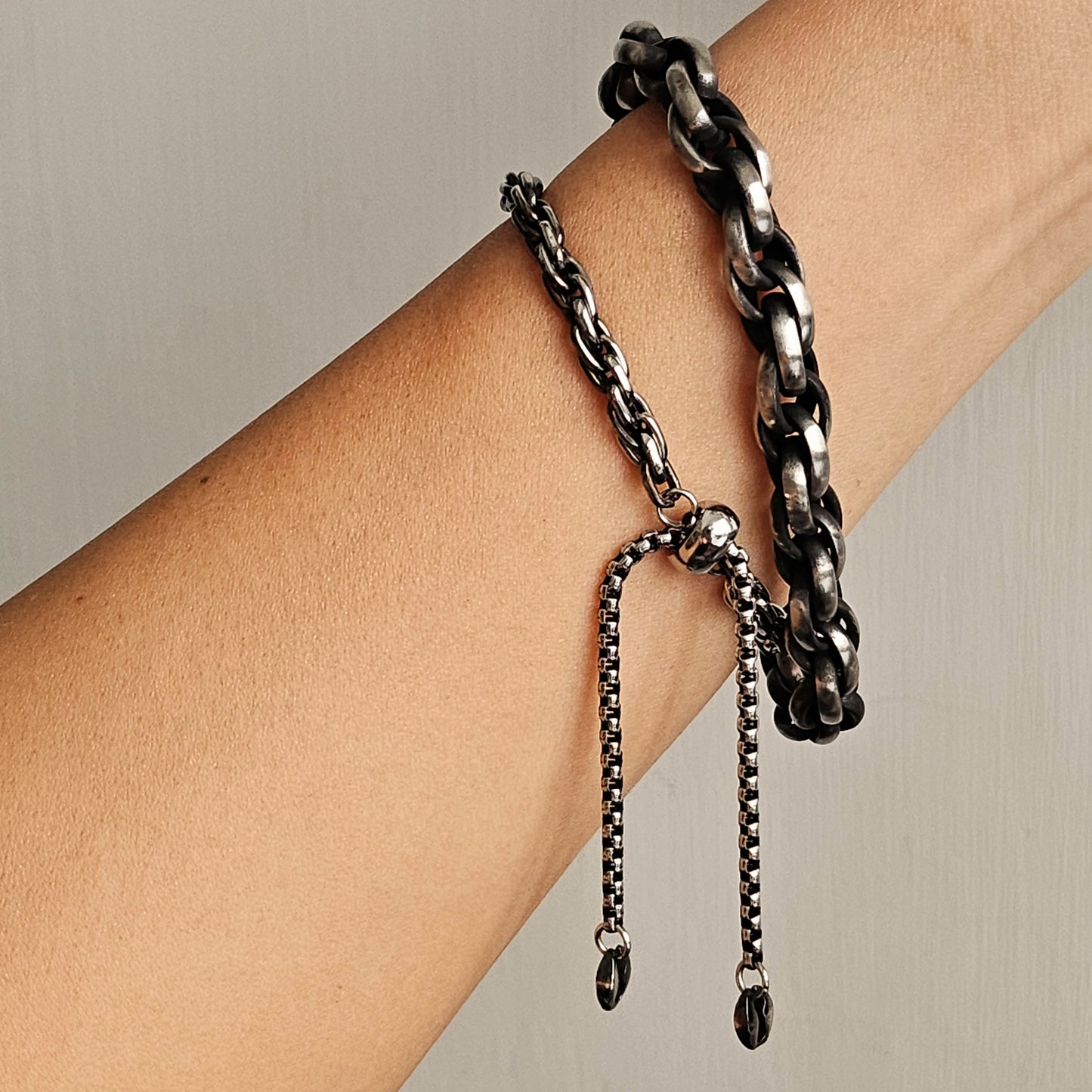 Rustic Edge Chain Bracelet