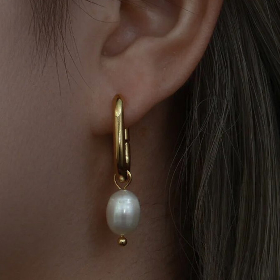 Minimalist Hoop Pearl Earrings